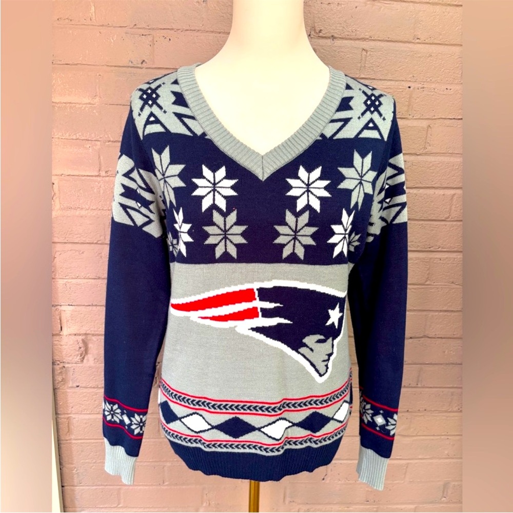 NFL V-Neck New England patriots fair isle sweater Sweater Blue and Gray small